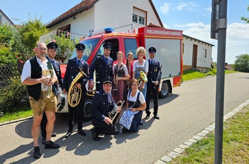 Freiwillige Feuerwehr Abens feiert Jubiläum mit seinem Patenverein